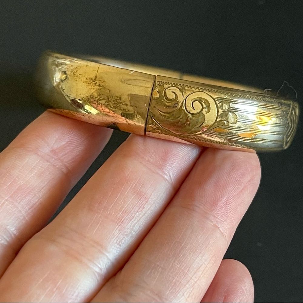 Vintage E.J.Co. Gold filled Engraved Monogram Bangle Bracelet - Picture 3 of 12